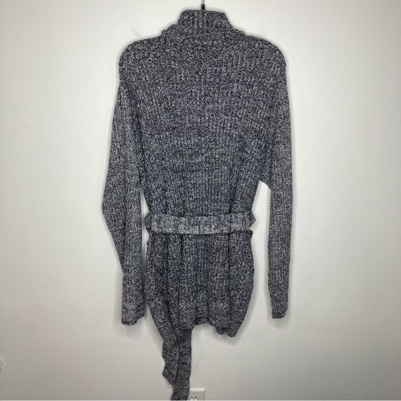 Softies 30” Marshmallow heathered button down cardigan with tie size 2x/3X - Picture 7 of 8